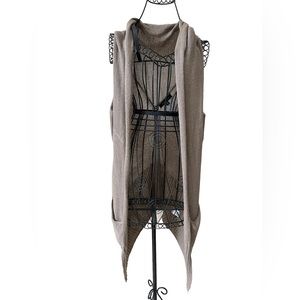 Honey Punch Sleeveless Cardigan Sweater